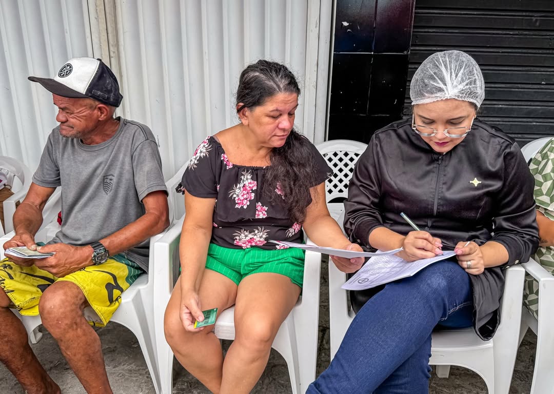 A Associação Mão Amiga segue firme no seu compromisso de servir e cuidar da comunidade! Hoje, a (2)